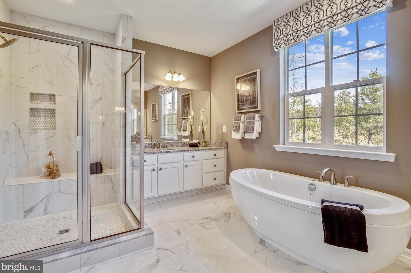 18545 Traxell Way, Gaithersburg MD  20879-1797 exterior