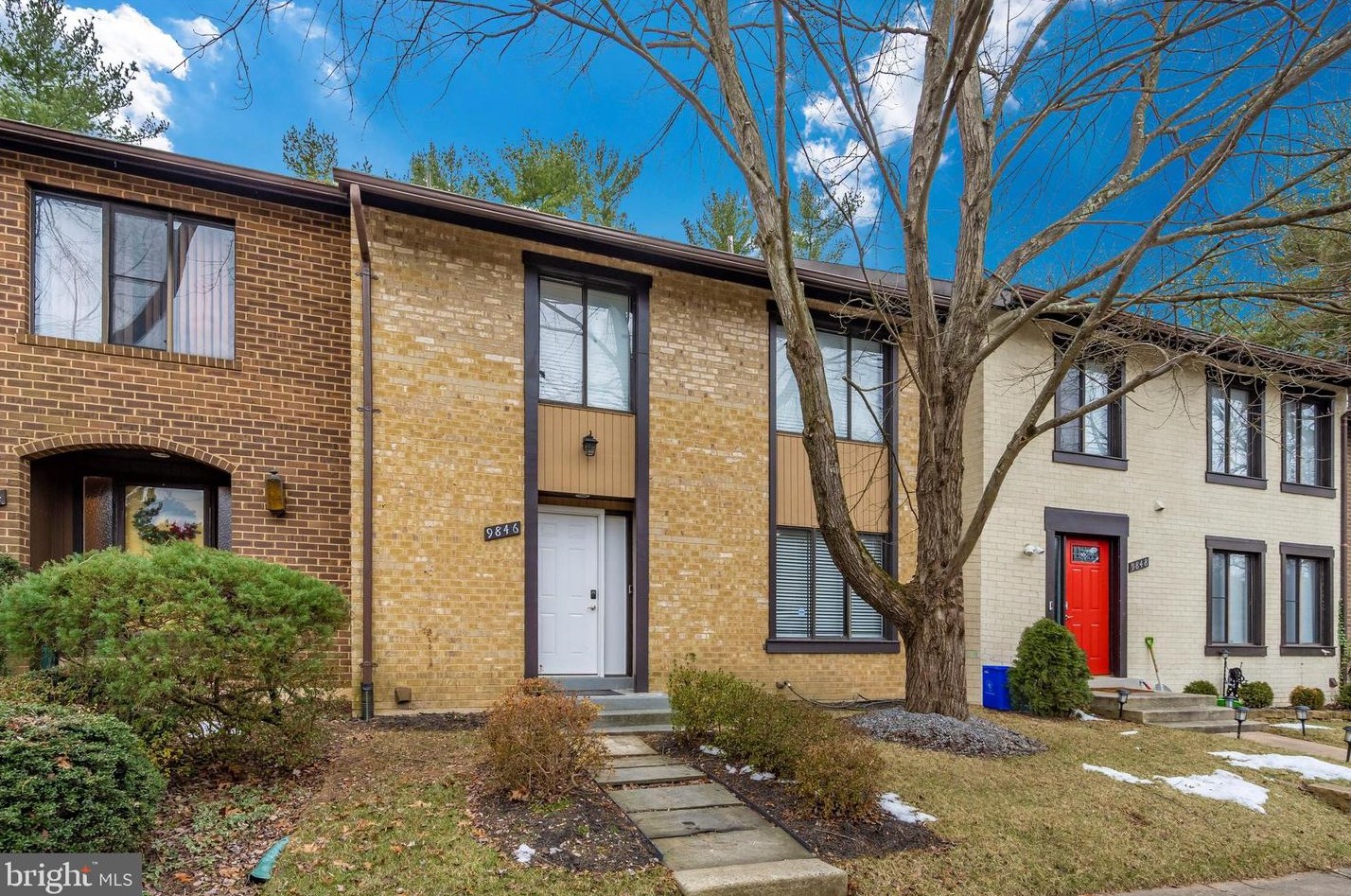 9846 Dairyton Ct, Gaithersburg MD  20886-1102 exterior