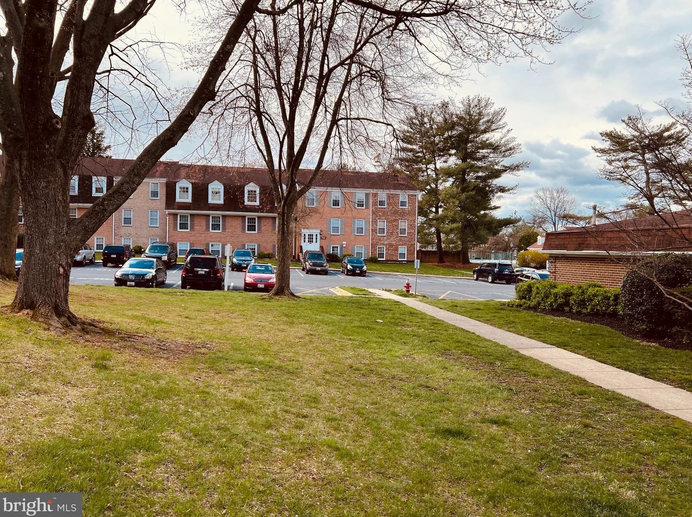770 Quince Orchard Blvd, Gaithersburg MD  20878-1521 exterior