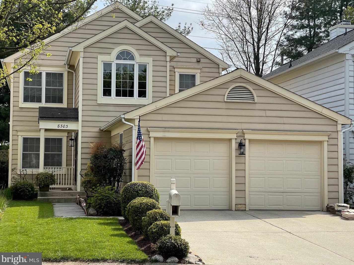 8303 Marketree Cir, Gaithersburg MD 20886-4919 exterior
