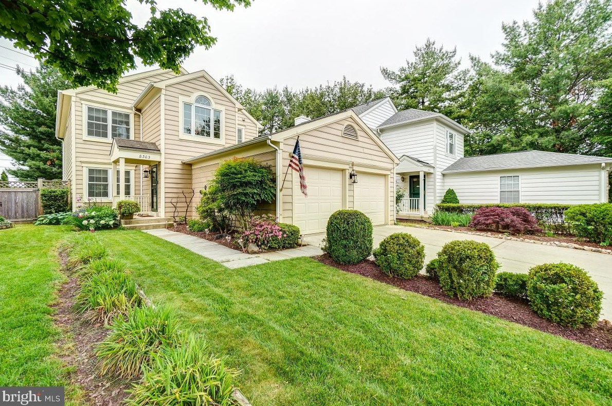 8303 Marketree Cir, Gaithersburg MD 20886-4919 exterior