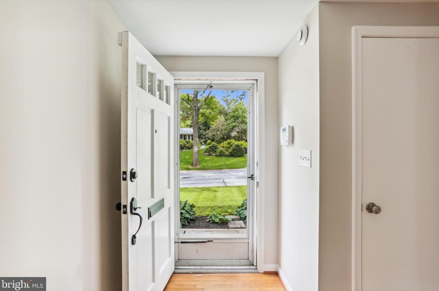 9764 Whetstone Dr, Gaithersburg MD 20886-3120 exterior