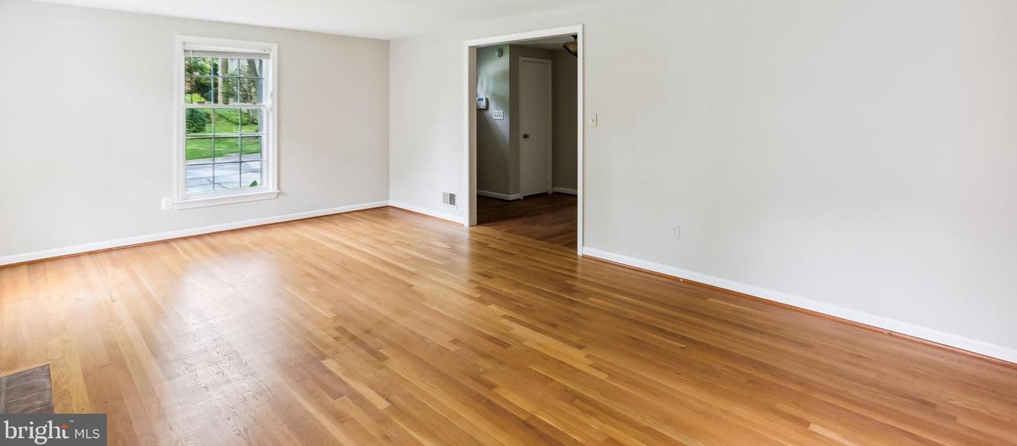 9764 Whetstone Dr, Gaithersburg MD 20886-3120 exterior