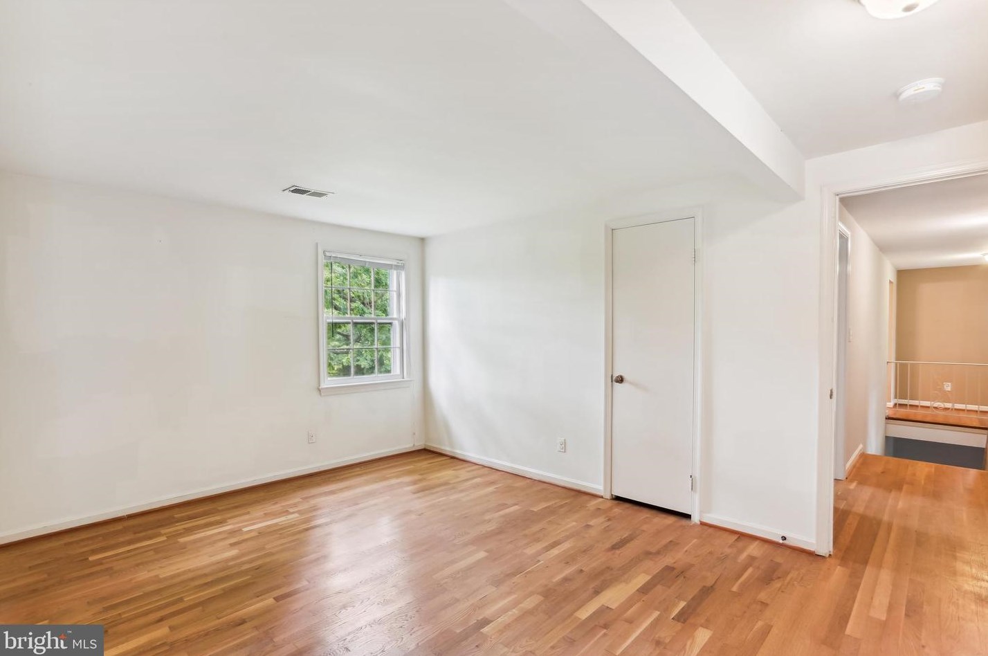 9764 Whetstone Dr, Gaithersburg MD 20886-3120 exterior