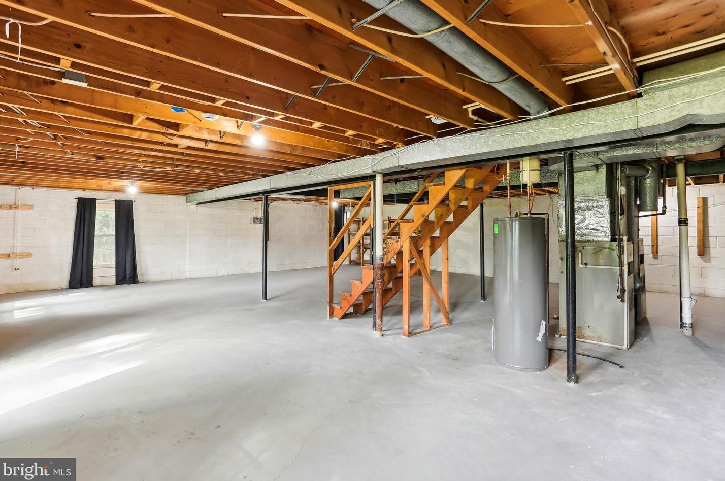 9764 Whetstone Dr, Gaithersburg MD 20886-3120 exterior