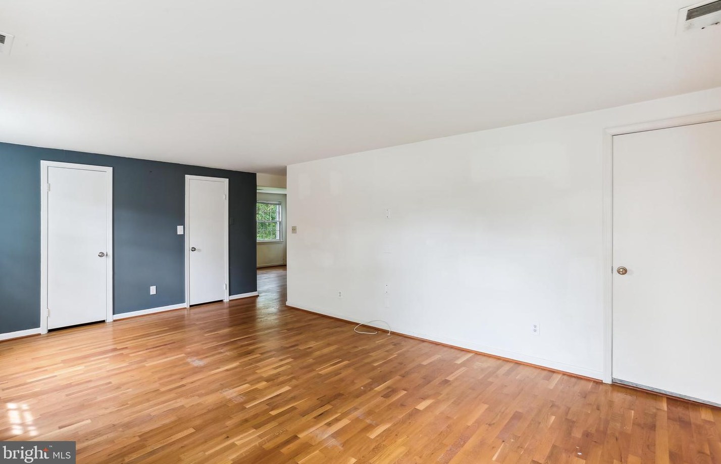 9764 Whetstone Dr, Gaithersburg MD 20886-3120 exterior