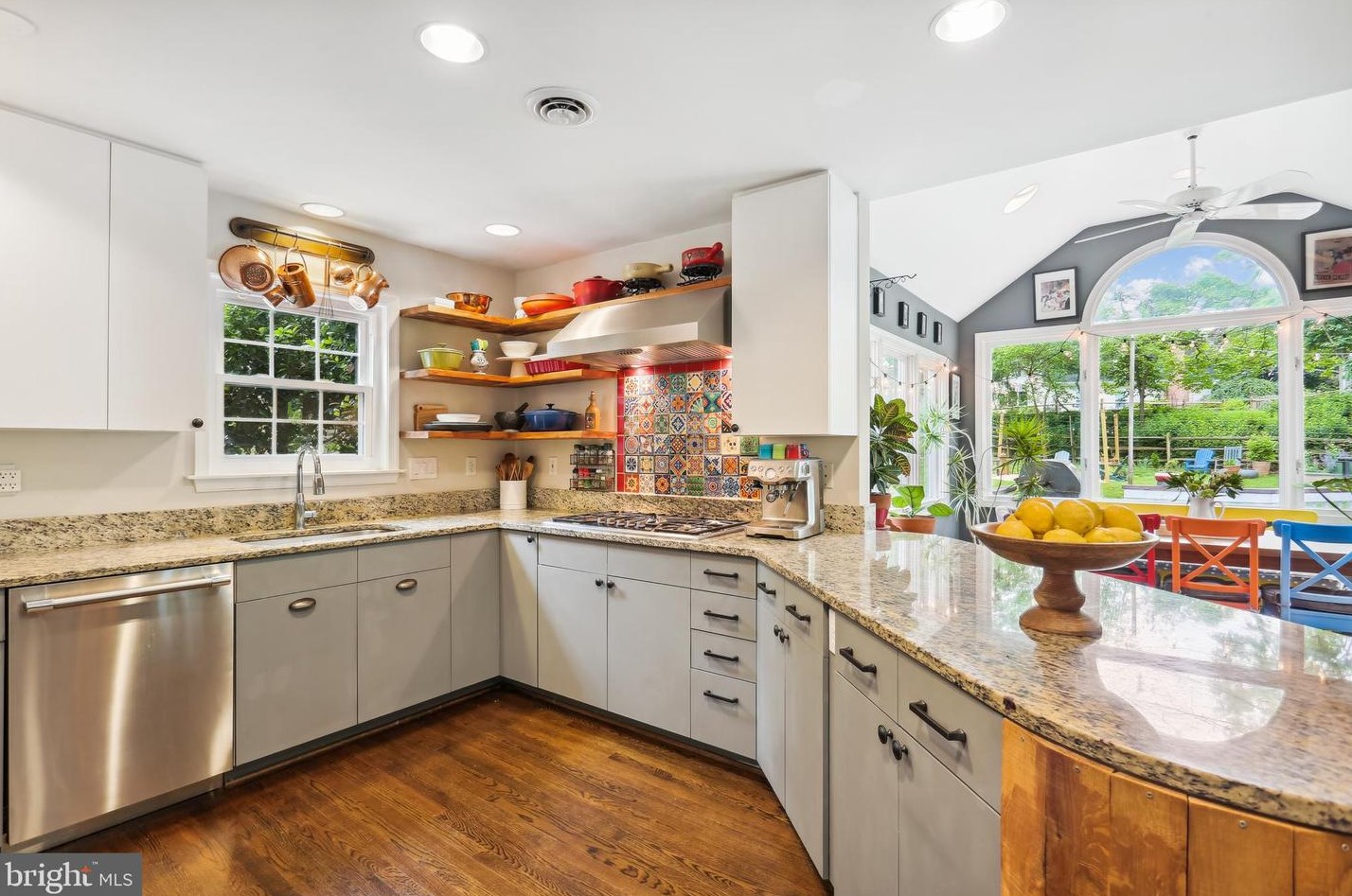 11104 Freas Dr, Gaithersburg MD 20878-2510 exterior