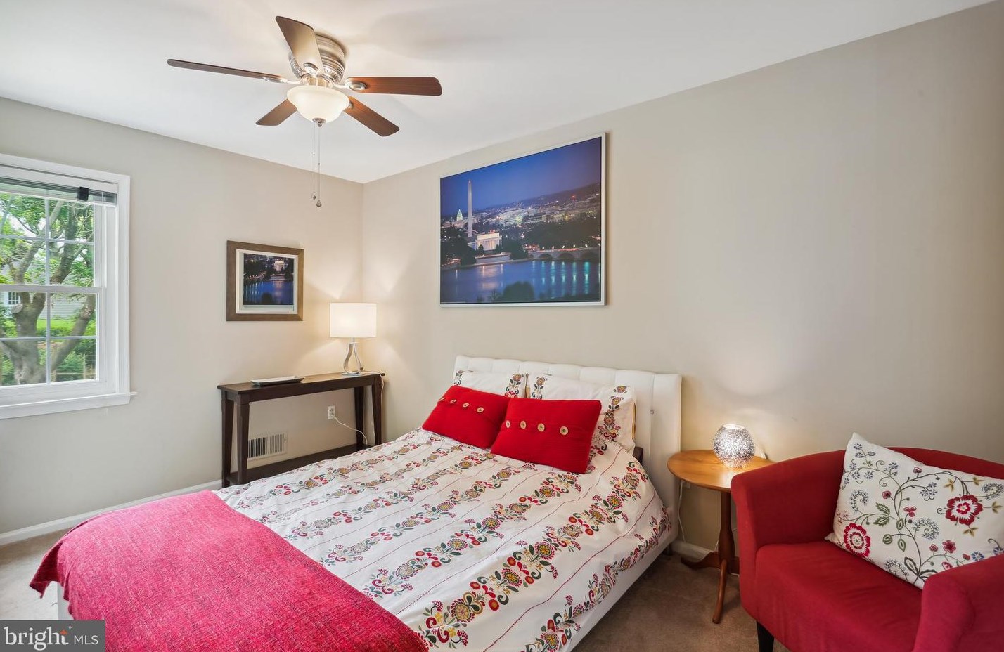 11104 Freas Dr, Gaithersburg MD 20878-2510 exterior