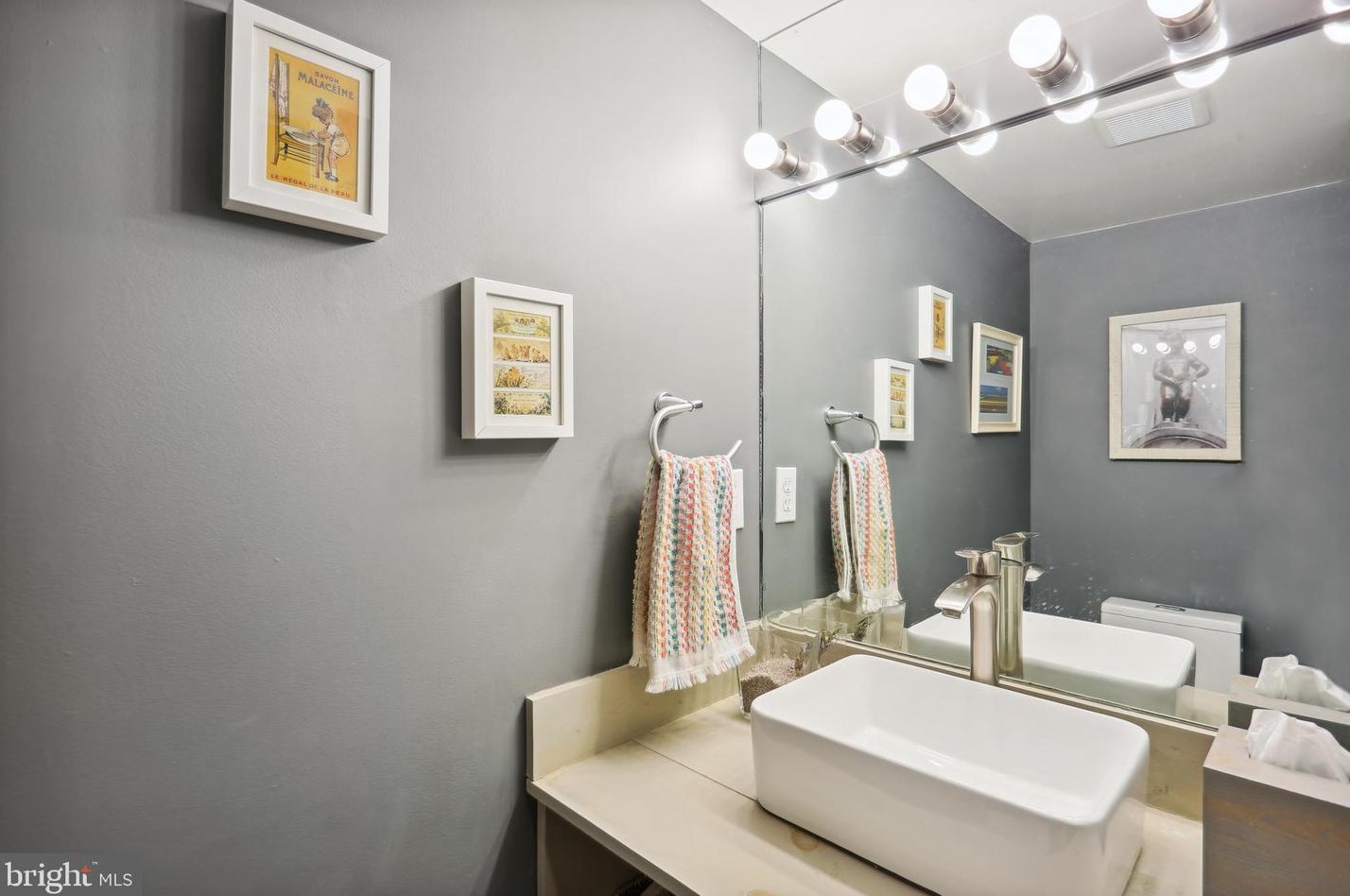 11104 Freas Dr, Gaithersburg MD 20878-2510 exterior