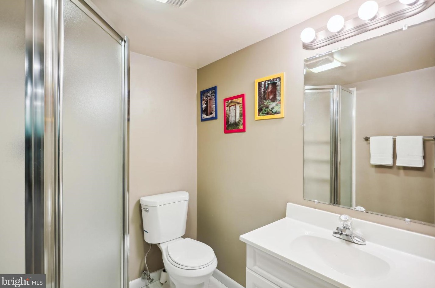 11104 Freas Dr, Gaithersburg MD 20878-2510 exterior