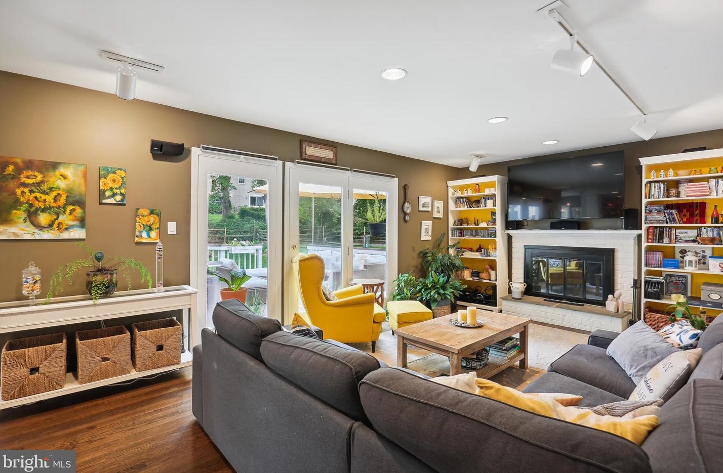 11104 Freas Dr, Gaithersburg MD 20878-2510 exterior