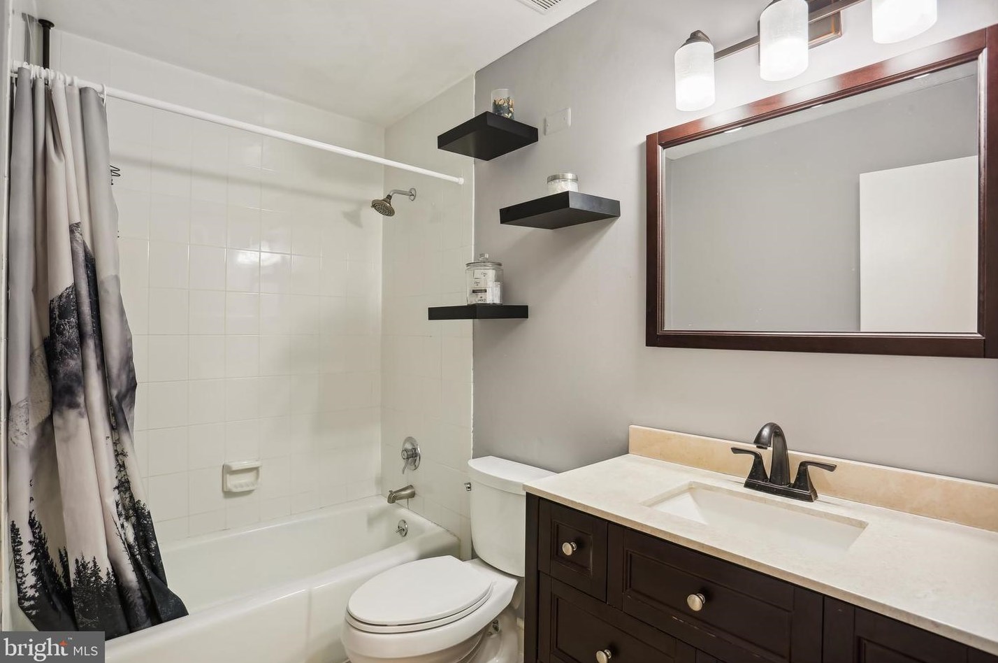 11104 Freas Dr, Gaithersburg MD 20878-2510 exterior