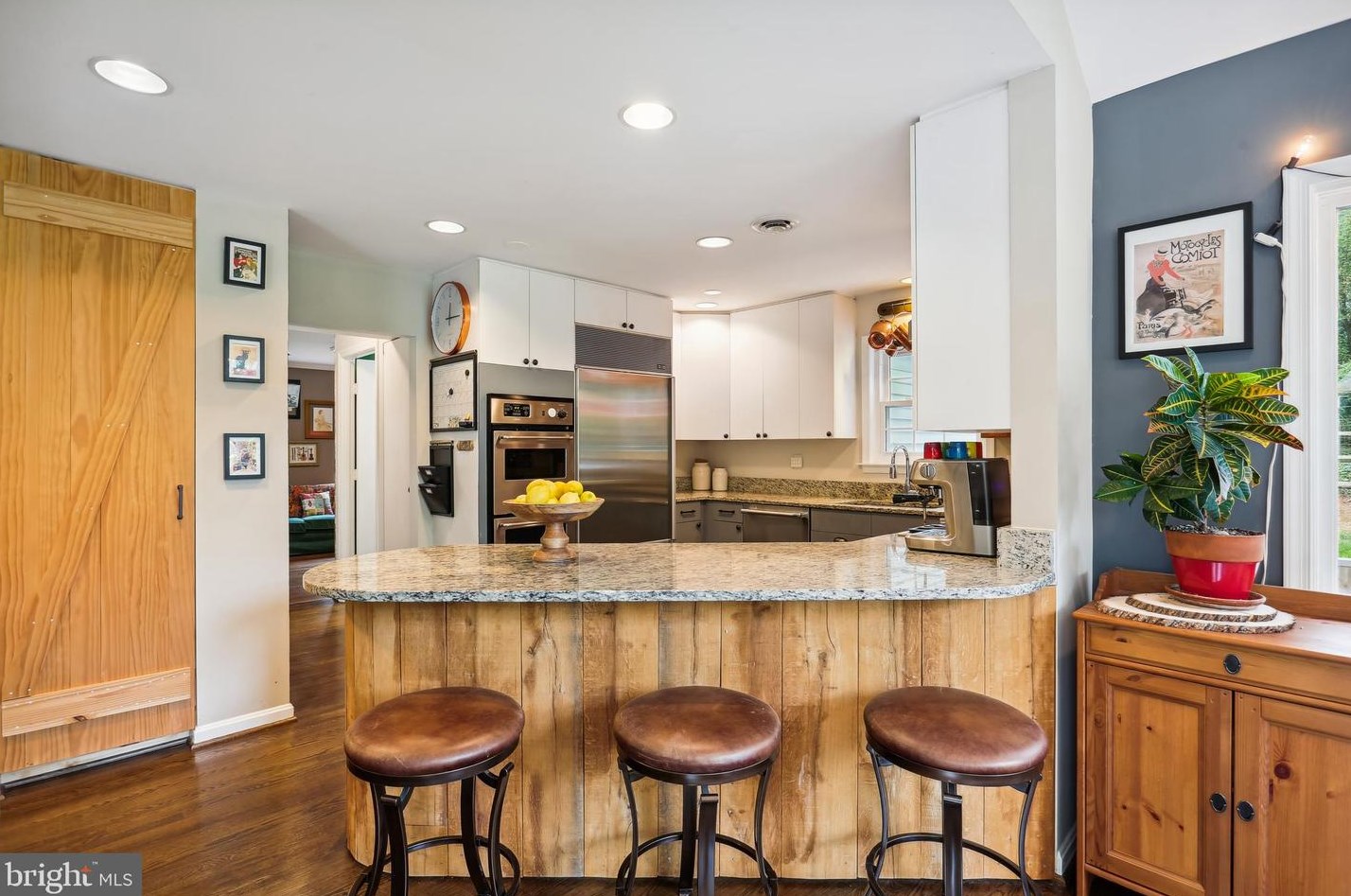 11104 Freas Dr, Gaithersburg MD 20878-2510 exterior