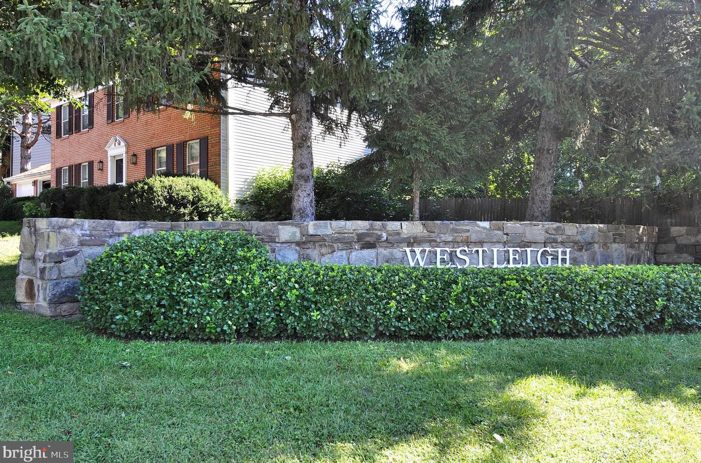 11104 Freas Dr, Gaithersburg MD 20878-2510 exterior