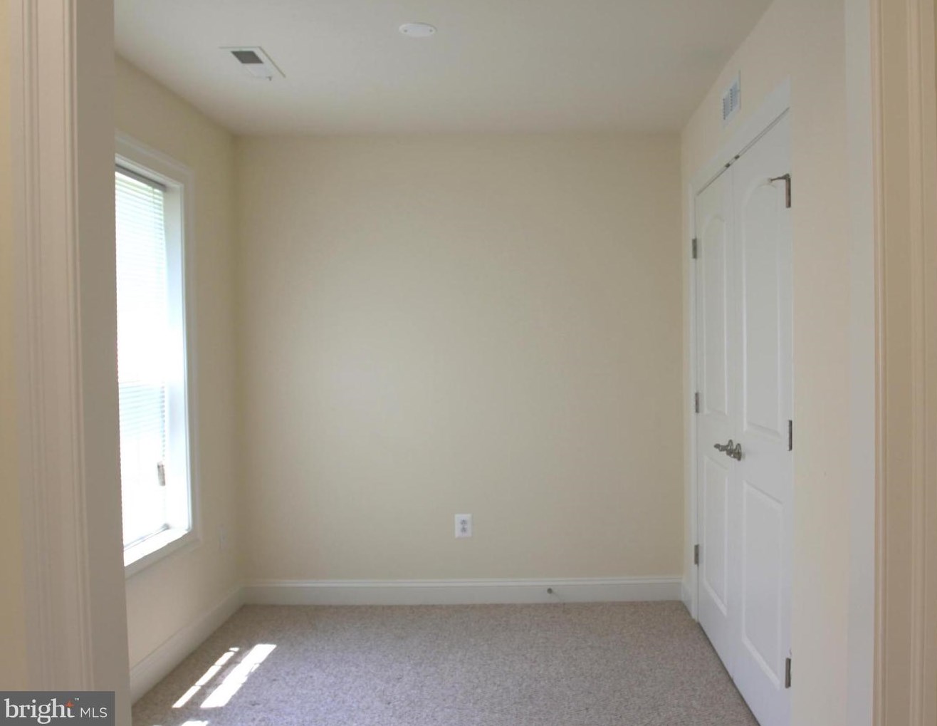 615 Pullman Pl, Gaithersburg MD  20877-3354 exterior