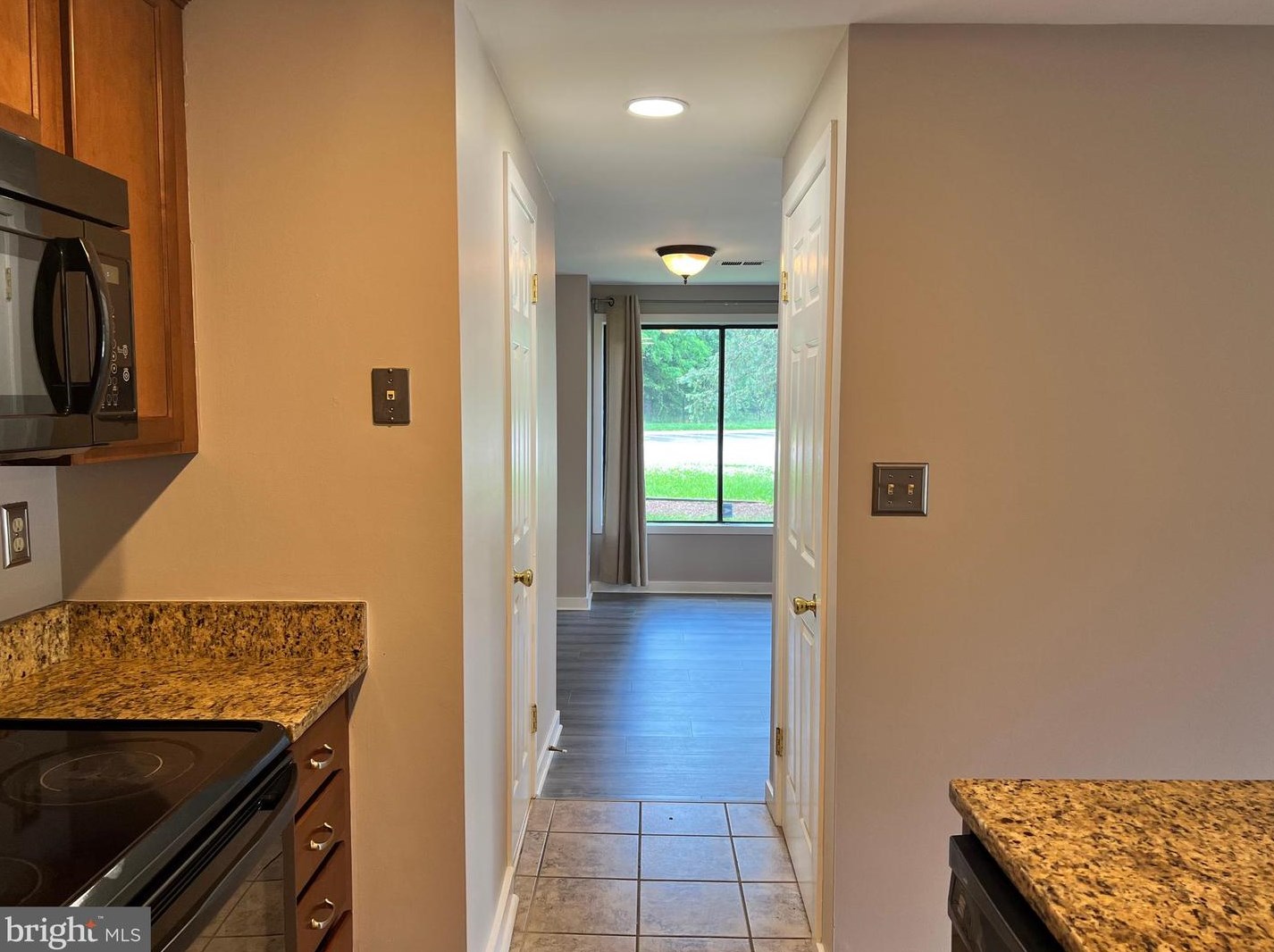 9520 Tunstall Pl, Gaithersburg MD  20886-0482 exterior