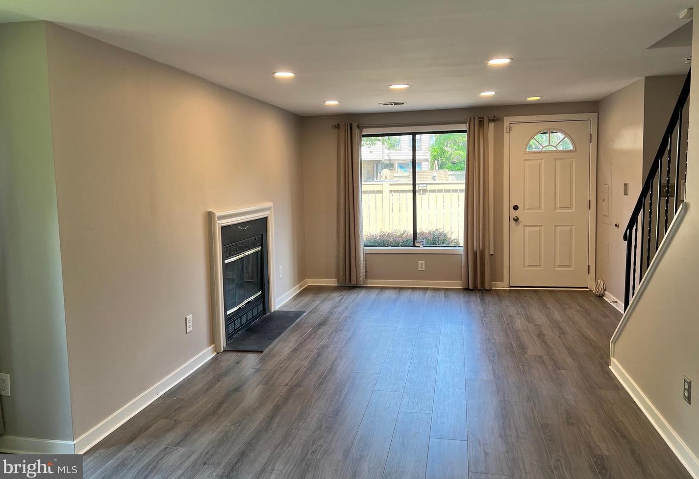 9520 Tunstall Pl, Gaithersburg MD  20886-0482 exterior