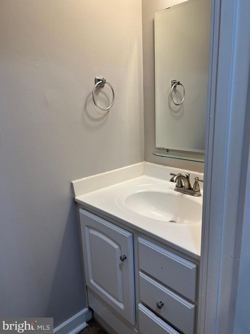 9520 Tunstall Pl, Gaithersburg MD  20886-0482 exterior