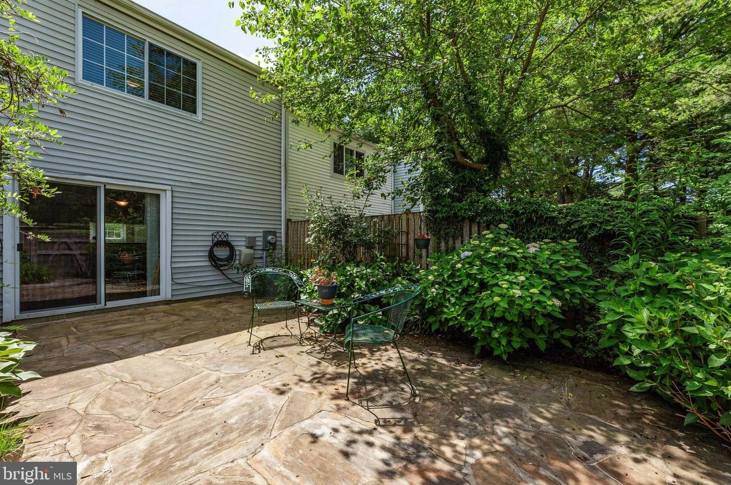 18604 Cross Country Ln, Gaithersburg MD  20879-4603 exterior