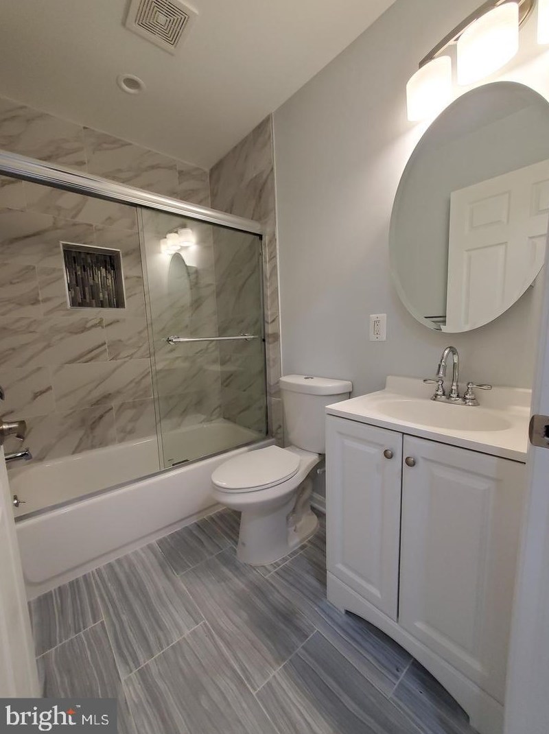 102 Garth Ter, Gaithersburg MD  20879-3222 exterior