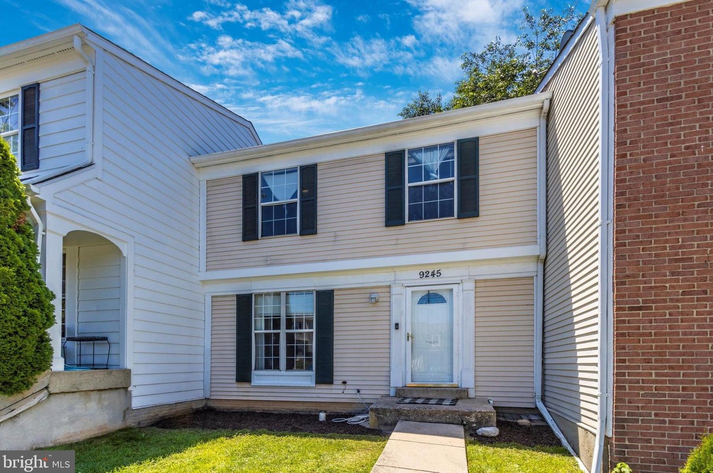 9245 Broadwater Dr, Gaithersburg MD  20879-2170 exterior