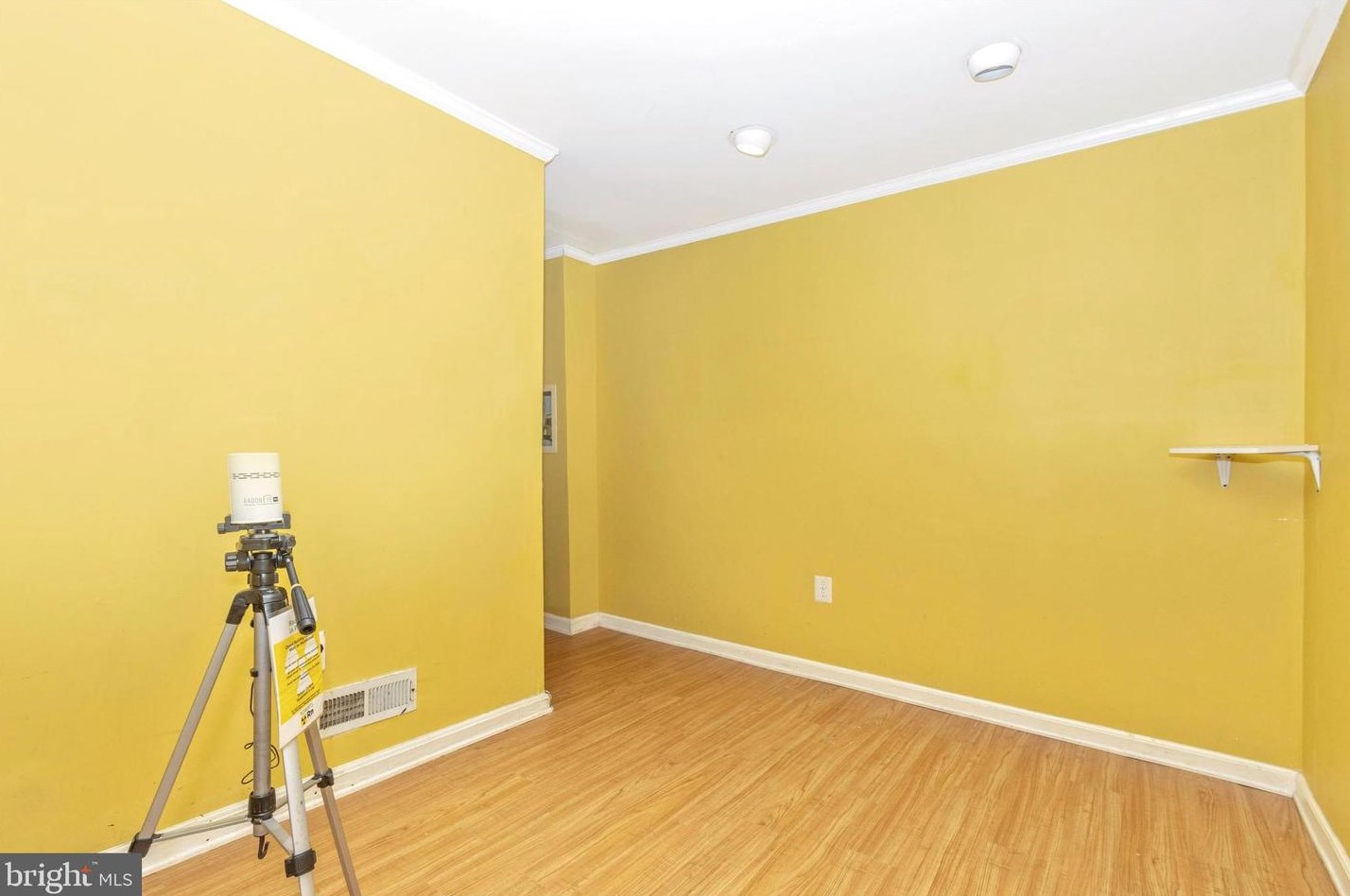 9245 Broadwater Dr, Gaithersburg MD  20879-2170 exterior