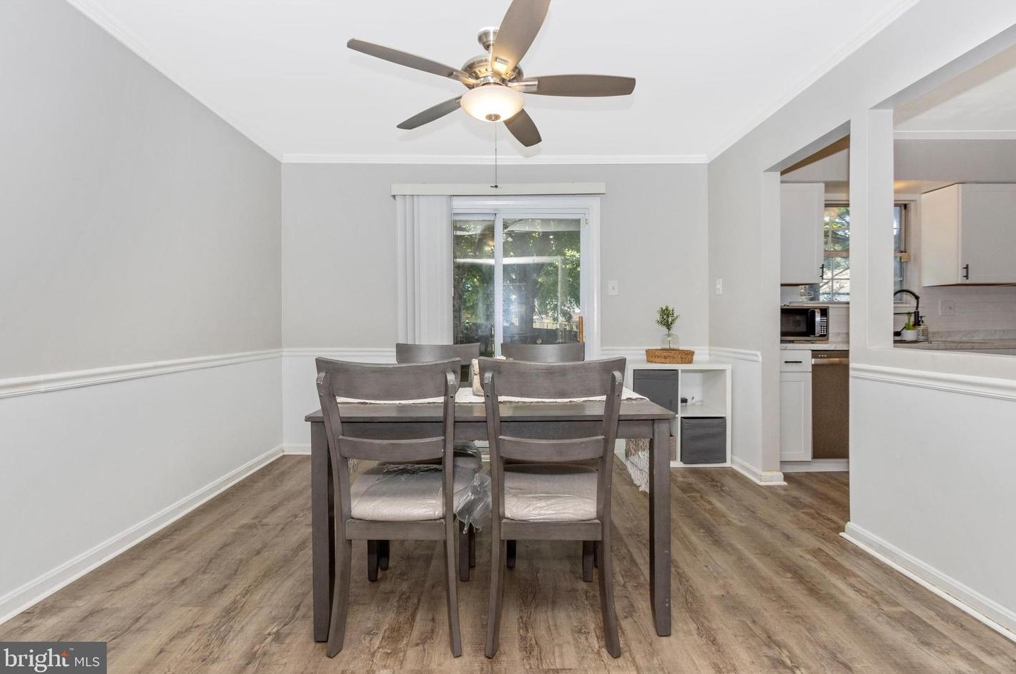 9245 Broadwater Dr, Gaithersburg MD  20879-2170 exterior