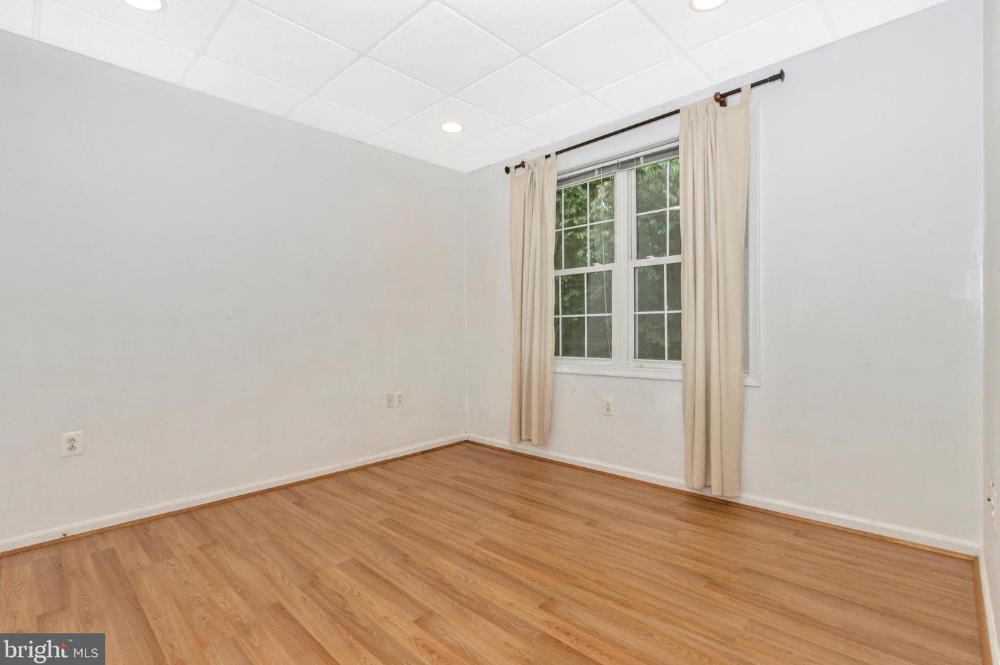 6 Sykes St, Gaithersburg MD  20877-3536 exterior