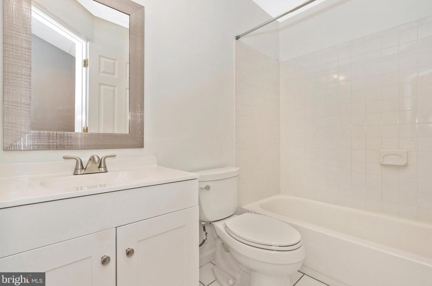 6 Sykes St, Gaithersburg MD  20877-3536 exterior