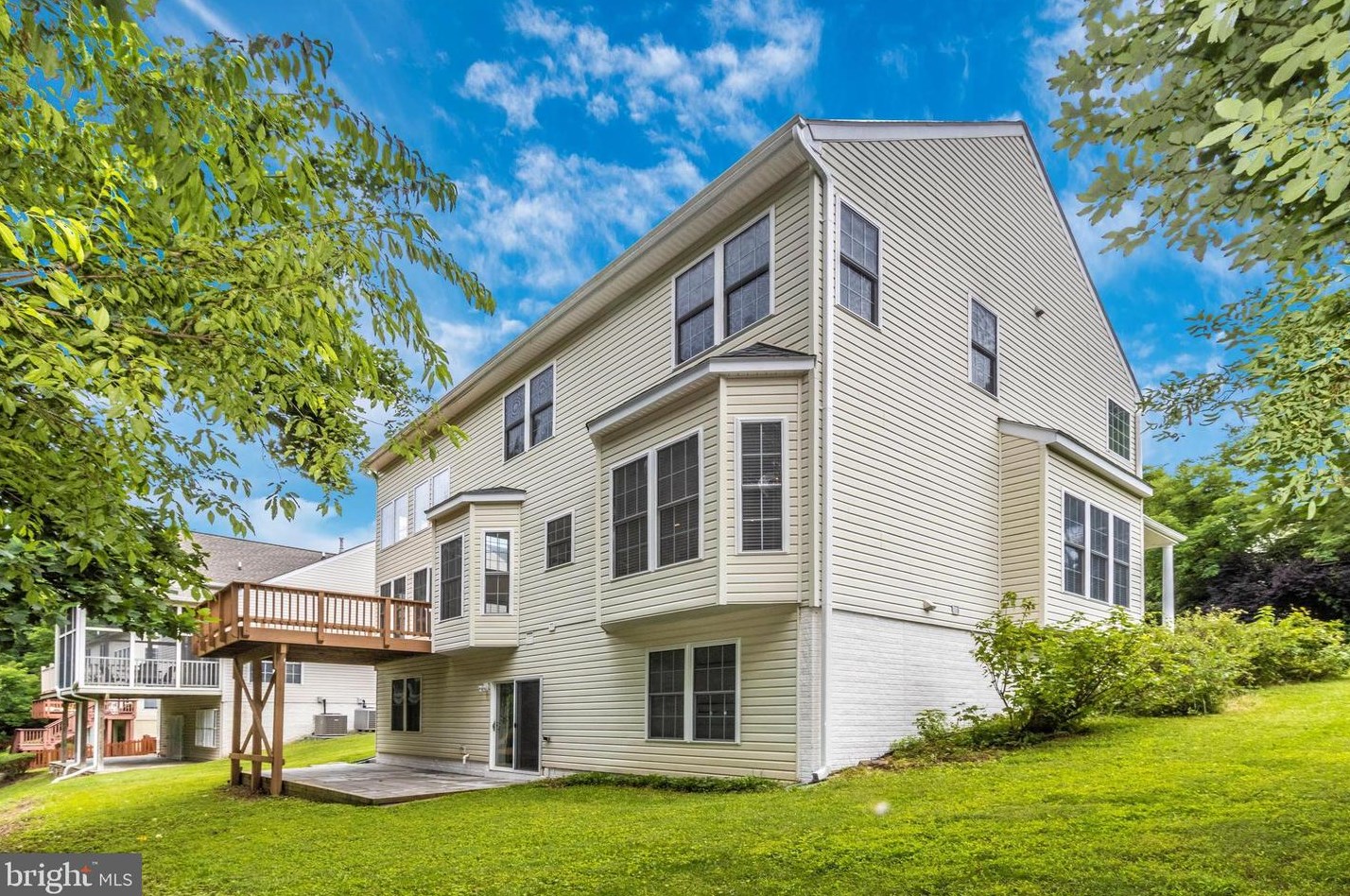 6 Sykes St, Gaithersburg MD  20877-3536 exterior