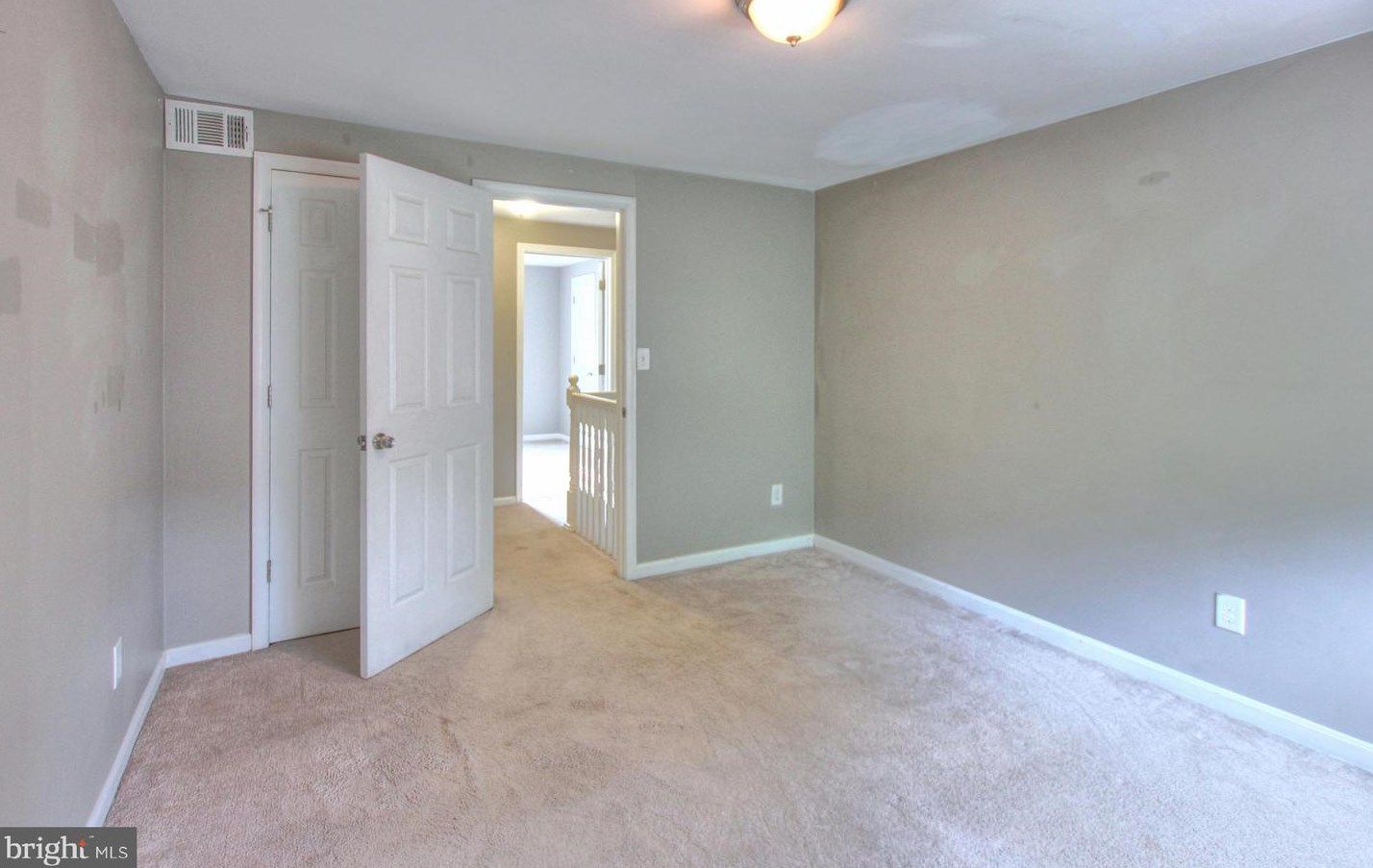 19043 Canadian Ct, Gaithersburg MD 20886-3939 exterior