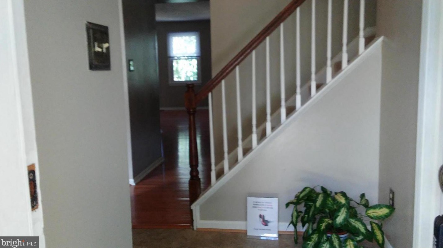 22 Wade Ct, Gaithersburg MD  20878-1055 exterior