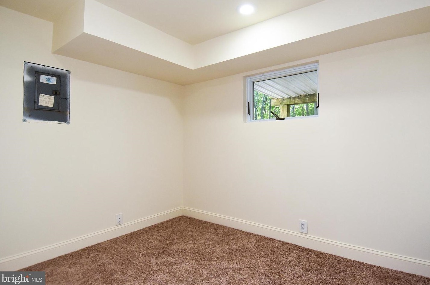 7520 Hawkins Creamery Rd, Gaithersburg MD 20882-3512 exterior