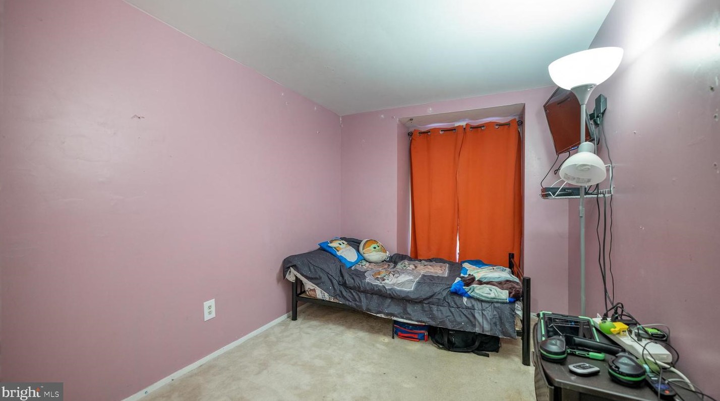 9423 Chadburn Pl, Gaithersburg MD 20886-4030 exterior