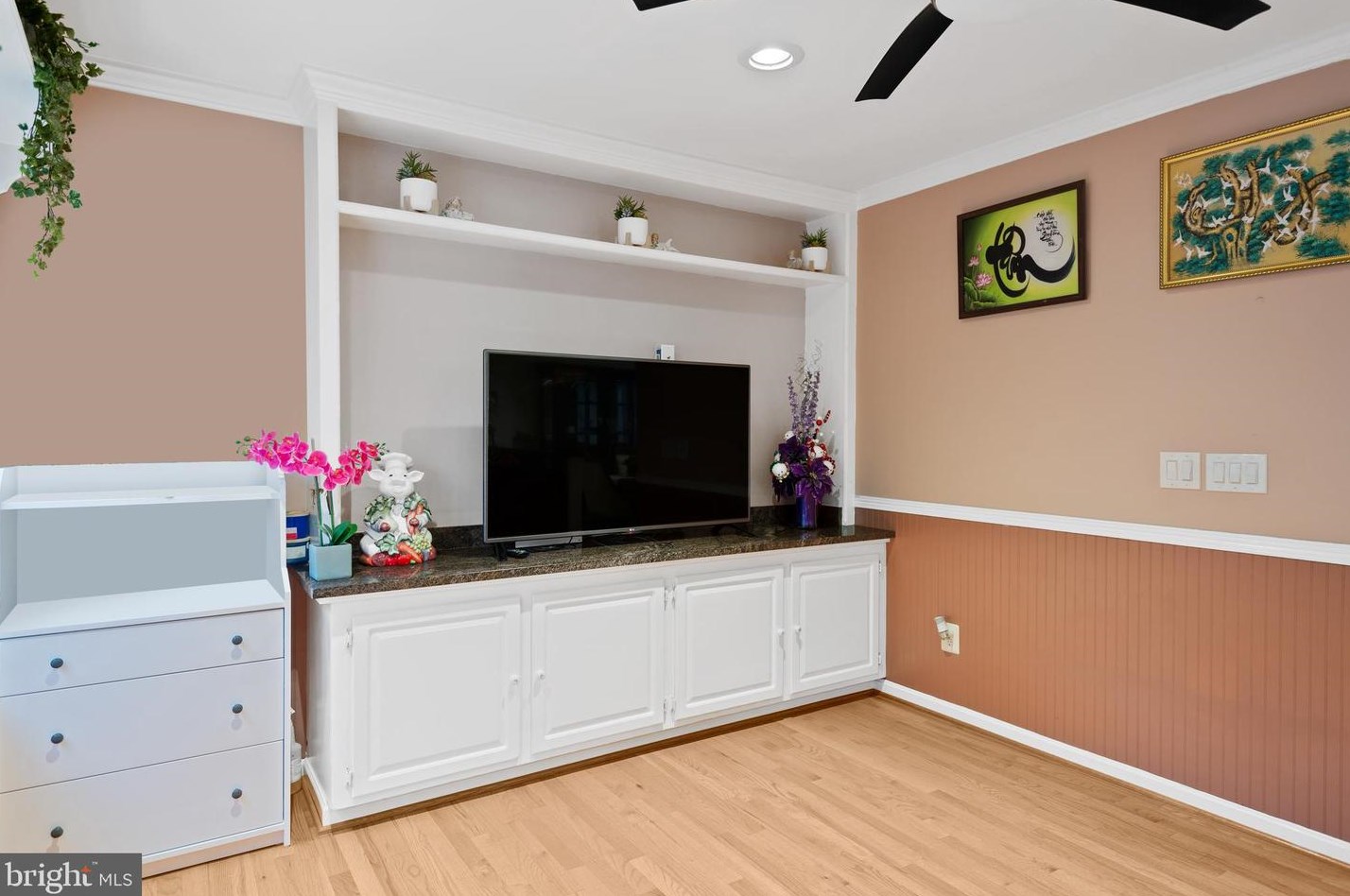 8465 Meadow Green Way, Gaithersburg MD  20877-3728 exterior