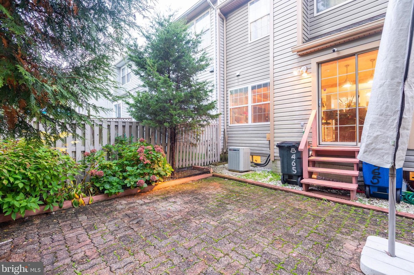 8465 Meadow Green Way, Gaithersburg MD  20877-3728 exterior