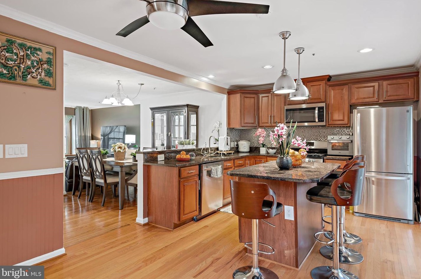 8465 Meadow Green Way, Gaithersburg MD  20877-3728 exterior