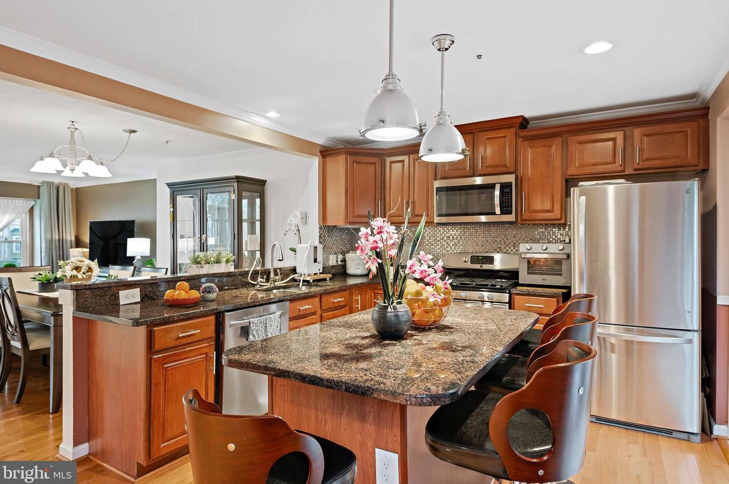 8465 Meadow Green Way, Gaithersburg MD  20877-3728 exterior