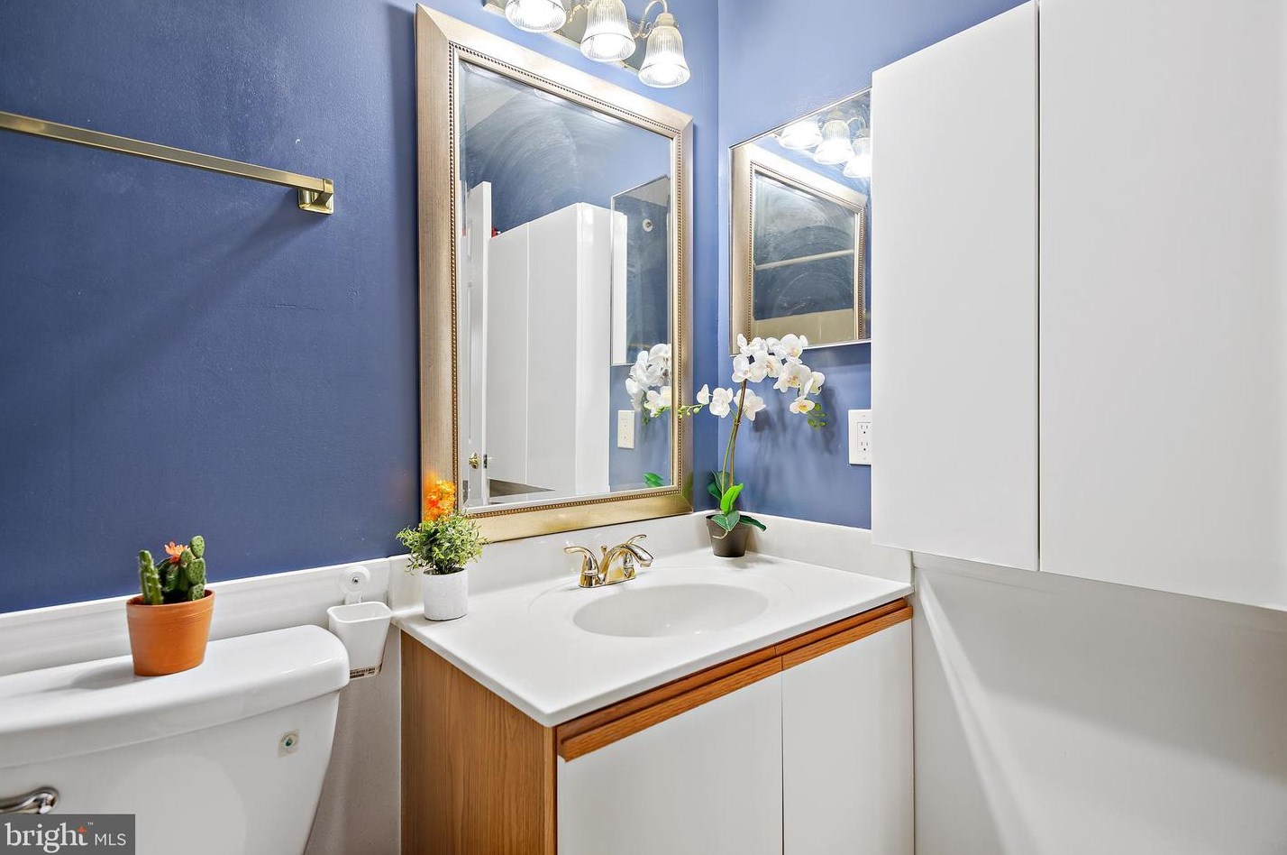 8465 Meadow Green Way, Gaithersburg MD  20877-3728 exterior
