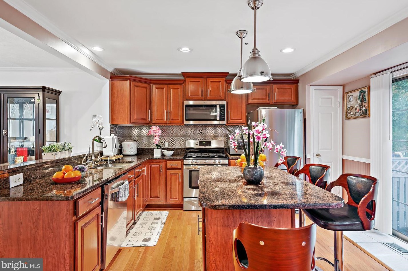 8465 Meadow Green Way, Gaithersburg MD  20877-3728 exterior