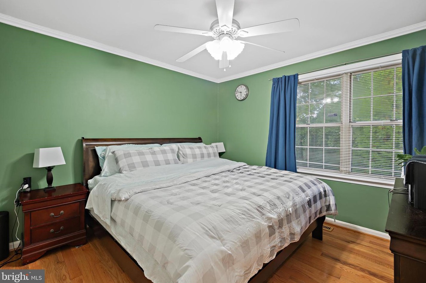 8465 Meadow Green Way, Gaithersburg MD  20877-3728 exterior