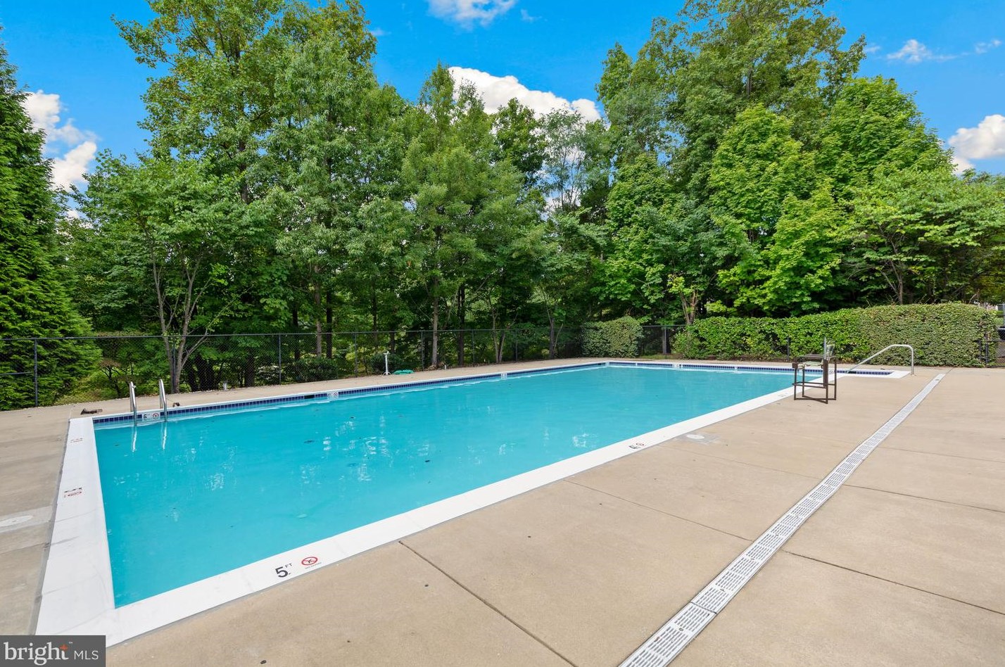 311 High Gables Dr, Gaithersburg MD  20878-7419 exterior