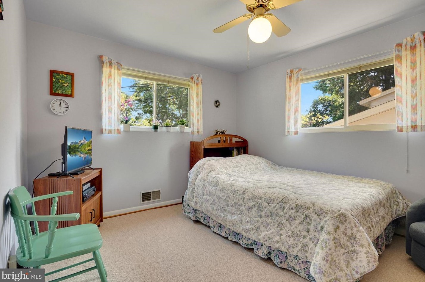 814 Whittington Ter, Silver Spring MD 20901-1056 exterior