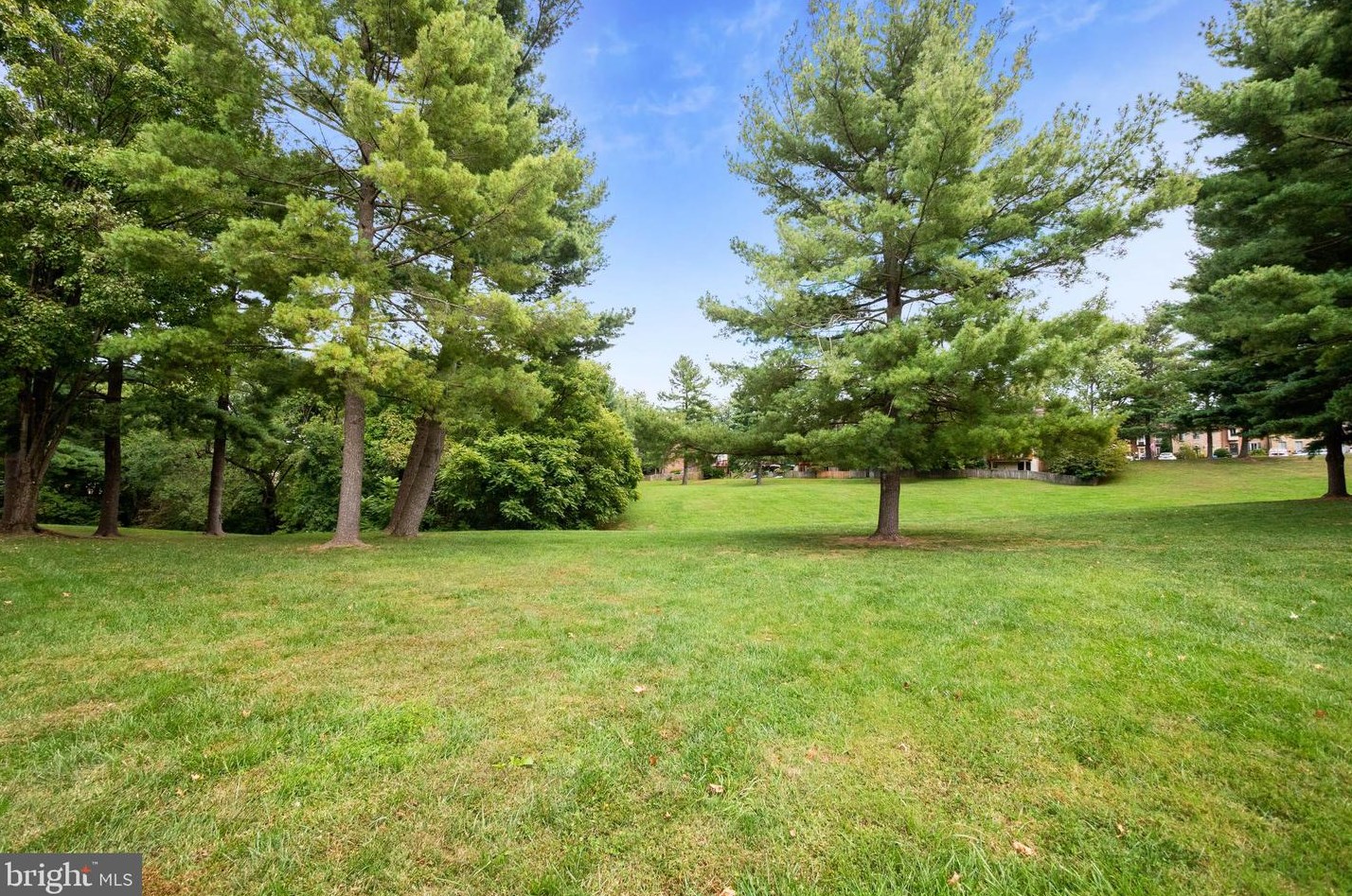 19435 Brassie Pl, Gaithersburg MD  20886-1937 exterior