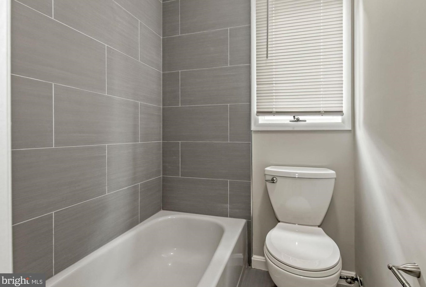 6203 Winston Dr, Bethesda MD  20817-5817 exterior