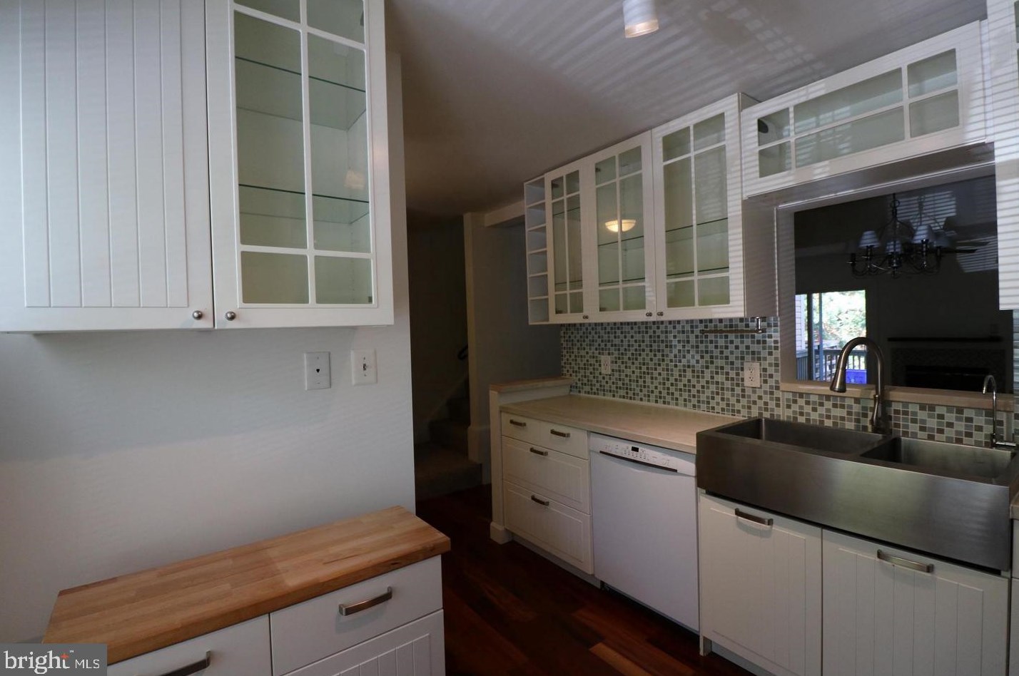 25 Wheatfield Ct, Gaithersburg MD  20879-3142 exterior