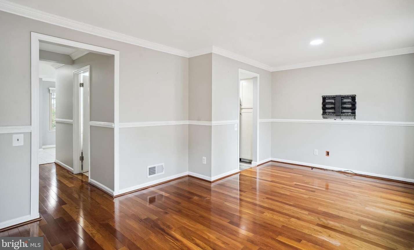 9603 Marston Ln, Gaithersburg MD 20886-5001 exterior