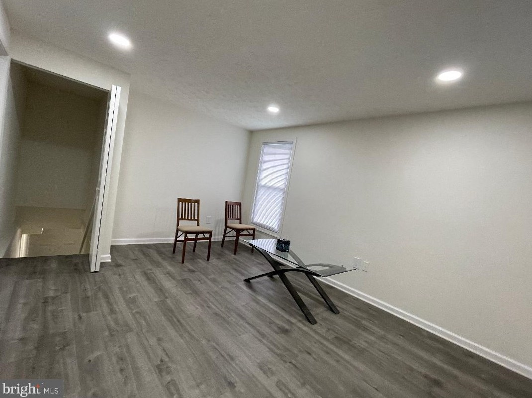 7340 Brenish Dr, Gaithersburg MD  20879-4743 exterior