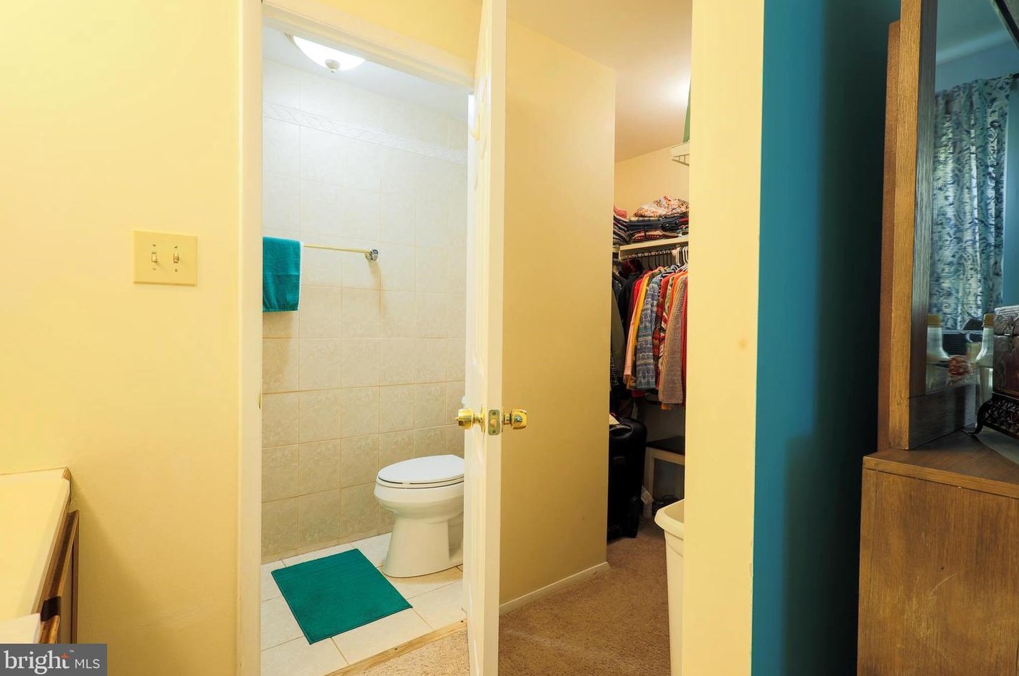 19851 Wheelwright Dr, Gaithersburg MD 20886-1048 exterior