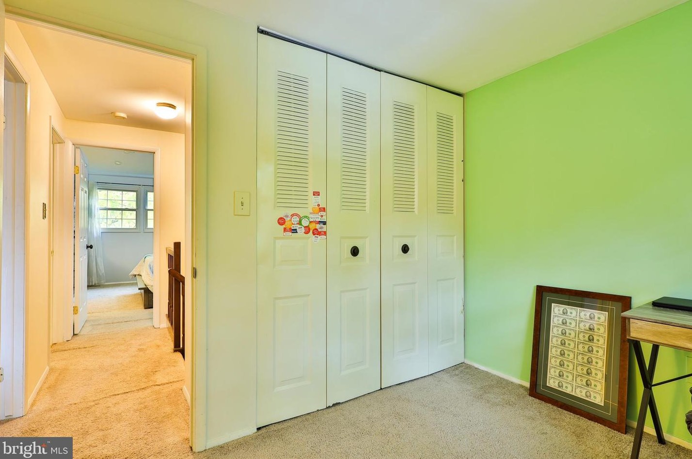 19851 Wheelwright Dr, Gaithersburg MD 20886-1048 exterior